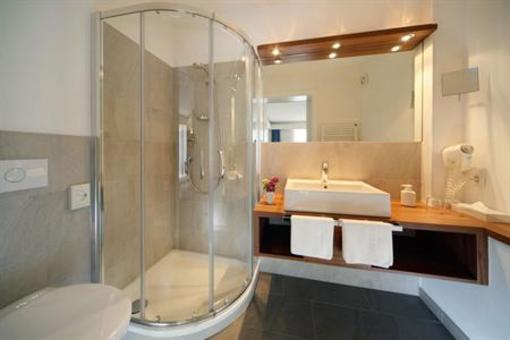 фото отеля Hotel Krone Tirolo