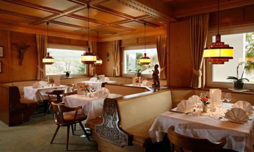 фото отеля Hotel Krone Tirolo