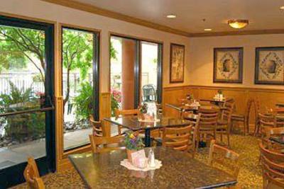 фото отеля Oxford Suites Redding
