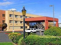 Oxford Suites Redding