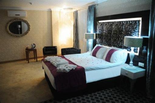 фото отеля Black Cloud Hotel