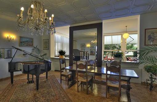 фото отеля Grande Albergo Marin
