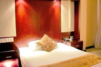 фото отеля Huzhou Plaza Hotel