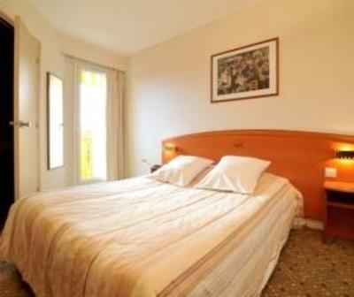 фото отеля Balladins Confort Hotel Saint-Ouen-L'Aumone