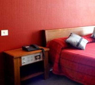 фото отеля Balladins Confort Hotel Saint-Ouen-L'Aumone