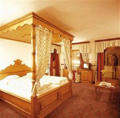фото отеля Berghotel Zirm Hotel Valdaora