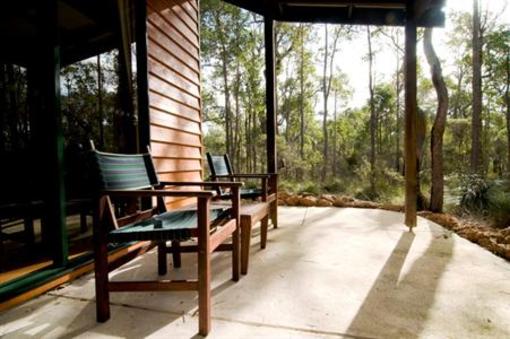 фото отеля Island Brook Estate Chalets Metricup