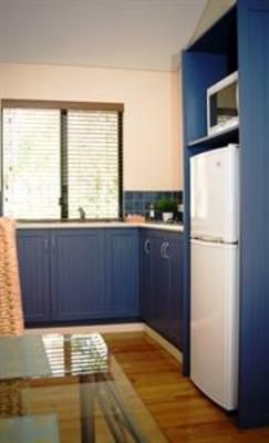 фото отеля Island Brook Estate Chalets Metricup