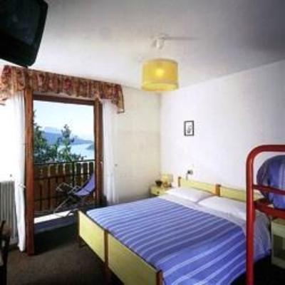 фото отеля Hotel Aurora Molveno
