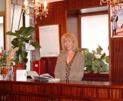 фото отеля Hotel Normandie Lourdes