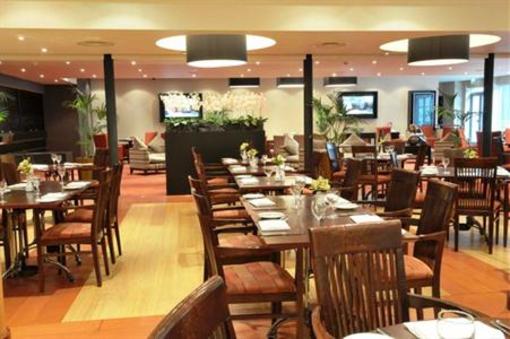 фото отеля Holiday Inn Woking