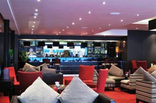 фото отеля Holiday Inn Woking