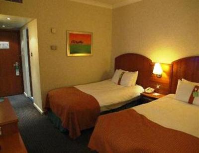 фото отеля Holiday Inn Woking