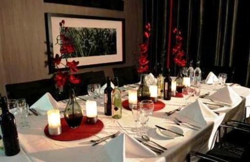 фото отеля Holiday Inn Woking