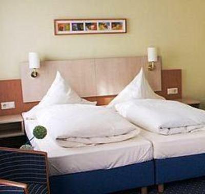фото отеля Hotel am Stadtpark Papenburg