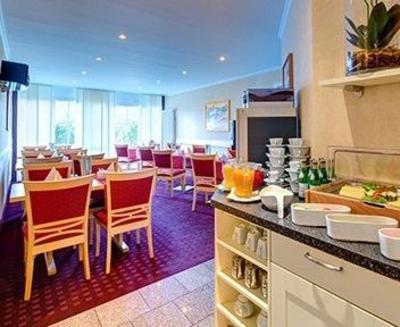 фото отеля Hotel am Stadtpark Papenburg
