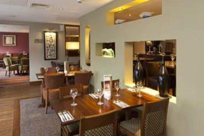 фото отеля Premier Inn Warwick