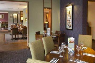 фото отеля Premier Inn Warwick