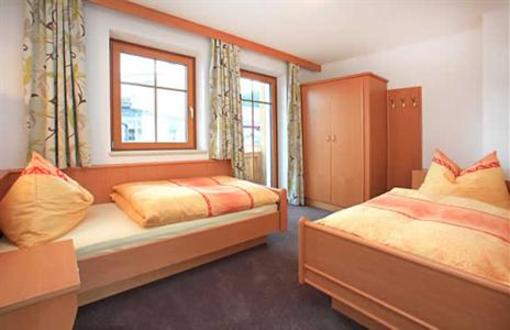 фото отеля Tarlack Appartements Leogang