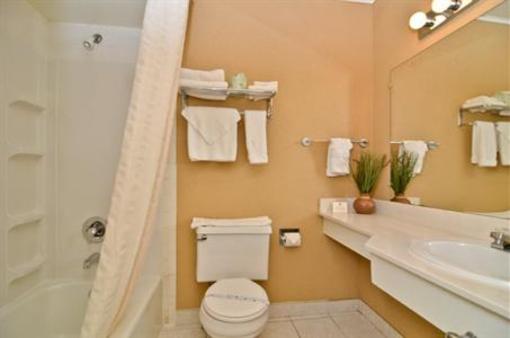 фото отеля BEST WESTERN Red Carpet Inn