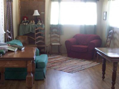 фото отеля Gruene River Outpost Lodge