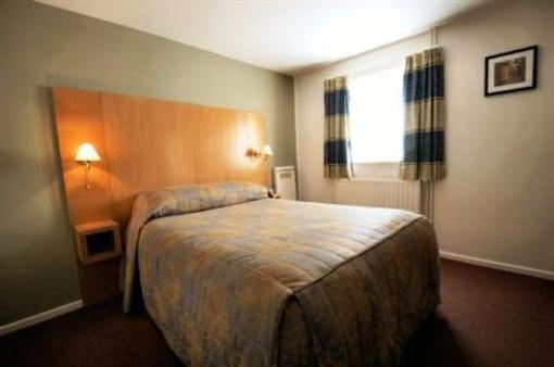фото отеля Coach House Hotel Flint Cross