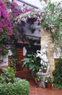 фото отеля Apartamentos Turisticos Embrujo de Azahar Cordoba