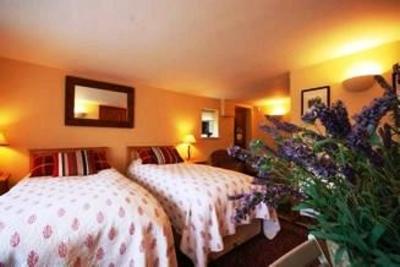 фото отеля The Old Forge Bed & Breakfast Marlborough (England)