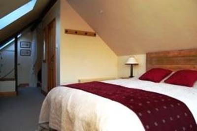фото отеля The Old Forge Bed & Breakfast Marlborough (England)