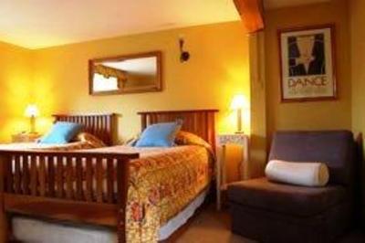 фото отеля The Old Forge Bed & Breakfast Marlborough (England)