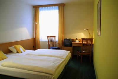 фото отеля Treff Landhaus Hotel Lubbenau