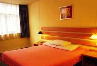 фото отеля Home Inn Kunming East Point