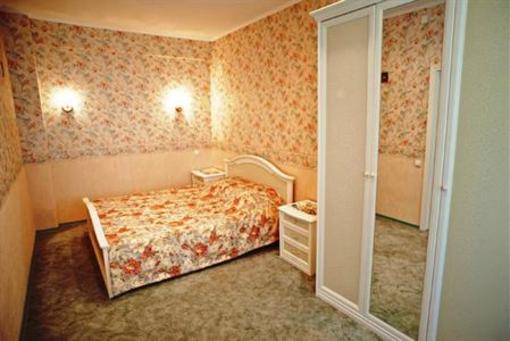 фото отеля Edelweis Hotel Samara
