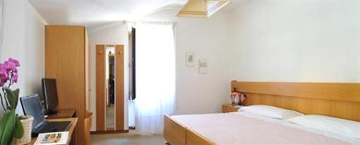 фото отеля Hotel Sole Holiday Arco