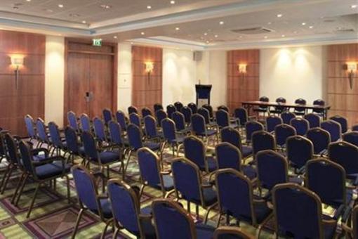 фото отеля Holiday Inn London Shepperton