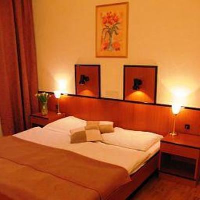 фото отеля Zentral Hotel Wiener Neustadt