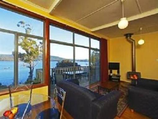 фото отеля Driftwood Cottages Dover (Australia)