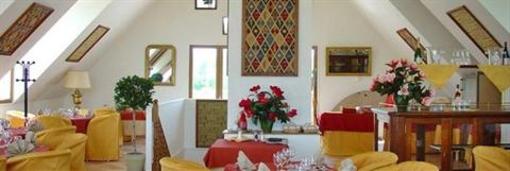 фото отеля Hostellerie Les Couronnes Chouzy-sur-Cisse