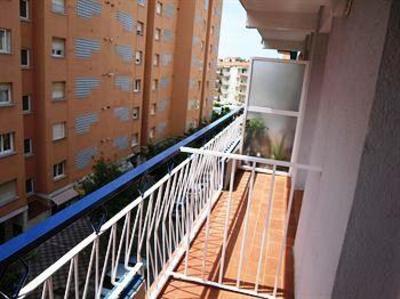 фото отеля Apartamentos Isern Blanes