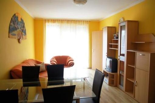 фото отеля Cserkeszolo Apartman