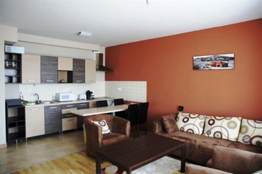 фото отеля Cserkeszolo Apartman