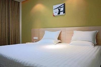 фото отеля Green Tree Inn Ningbo Baizhang East Road