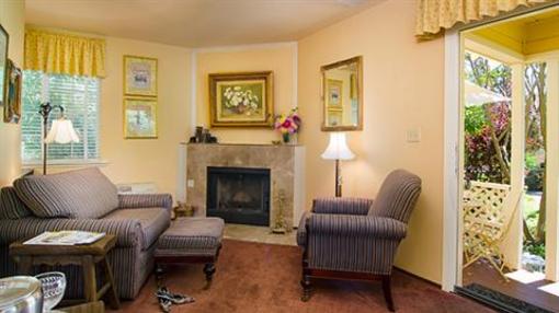 фото отеля Madrona Manor Wine Country Inn and Restaurant
