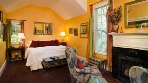 фото отеля Madrona Manor Wine Country Inn and Restaurant