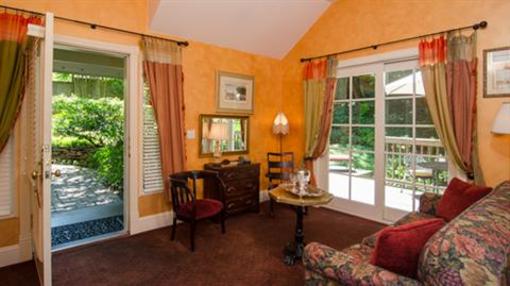 фото отеля Madrona Manor Wine Country Inn and Restaurant