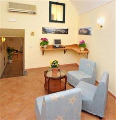 фото отеля Tourist Hotel Sorrento