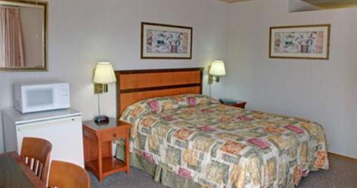 фото отеля Seashore Inn on the Beach