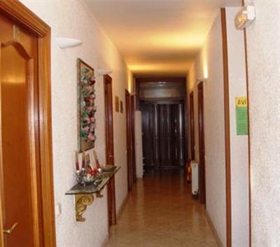 фото отеля Porta de Ferro Hostal