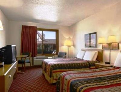 фото отеля Super 8 Motel Williamsburg (Iowa)