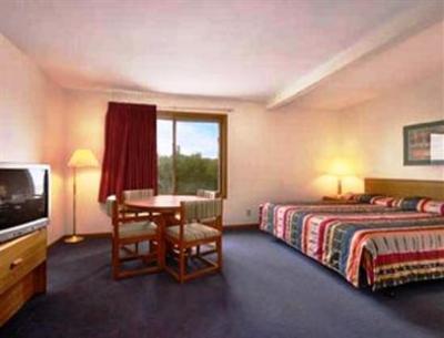 фото отеля Super 8 Motel Williamsburg (Iowa)